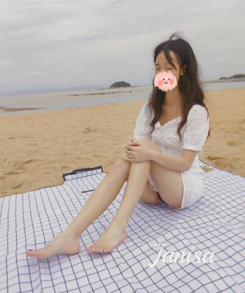 美女的胸100%露出无遮挡